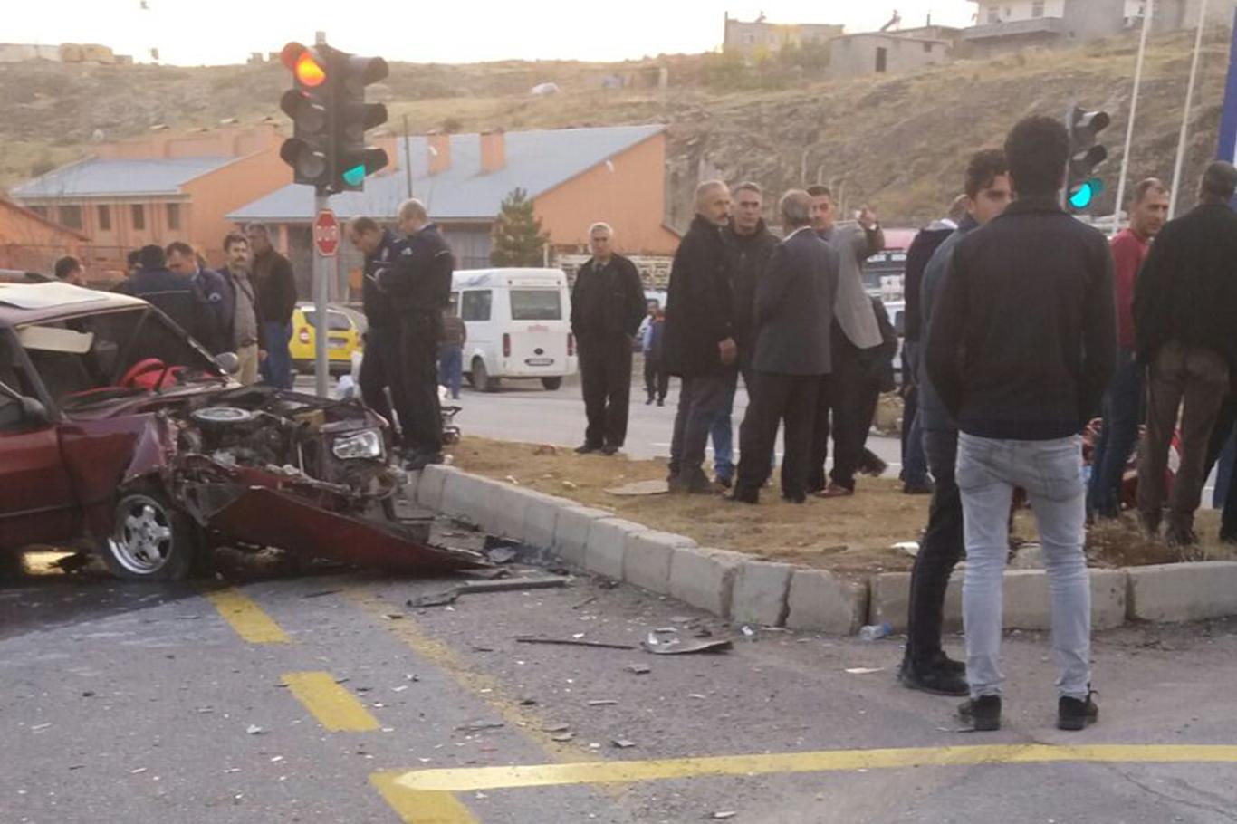Bitlis'te trafik kazası: Bir yaralı